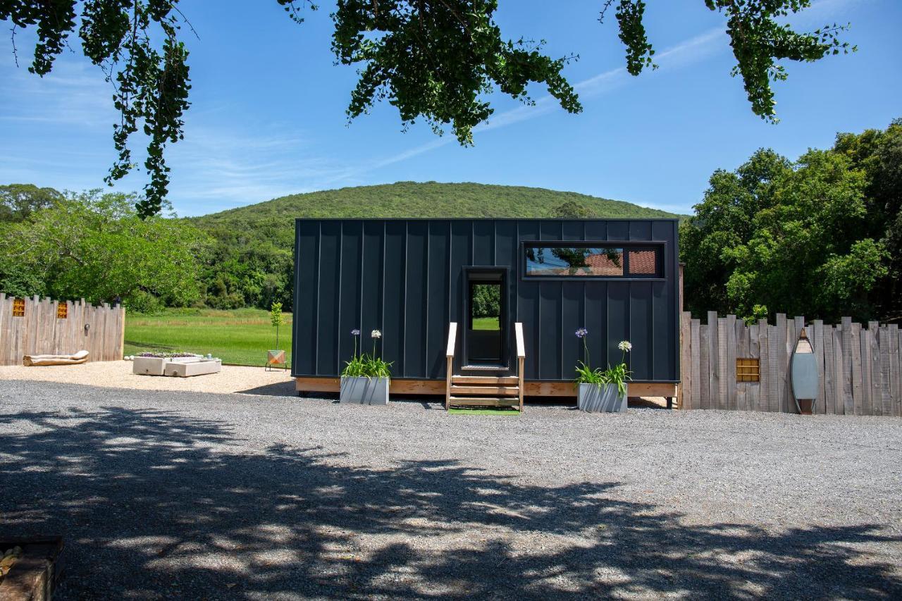 Vibe Luxury Cabins Arnuero Luaran gambar